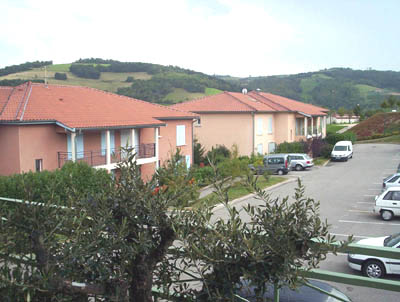 Les monts du Lyonnais, vue de la terrasse.