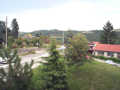 Les monts du Lyonnais, vue de la cuisine.